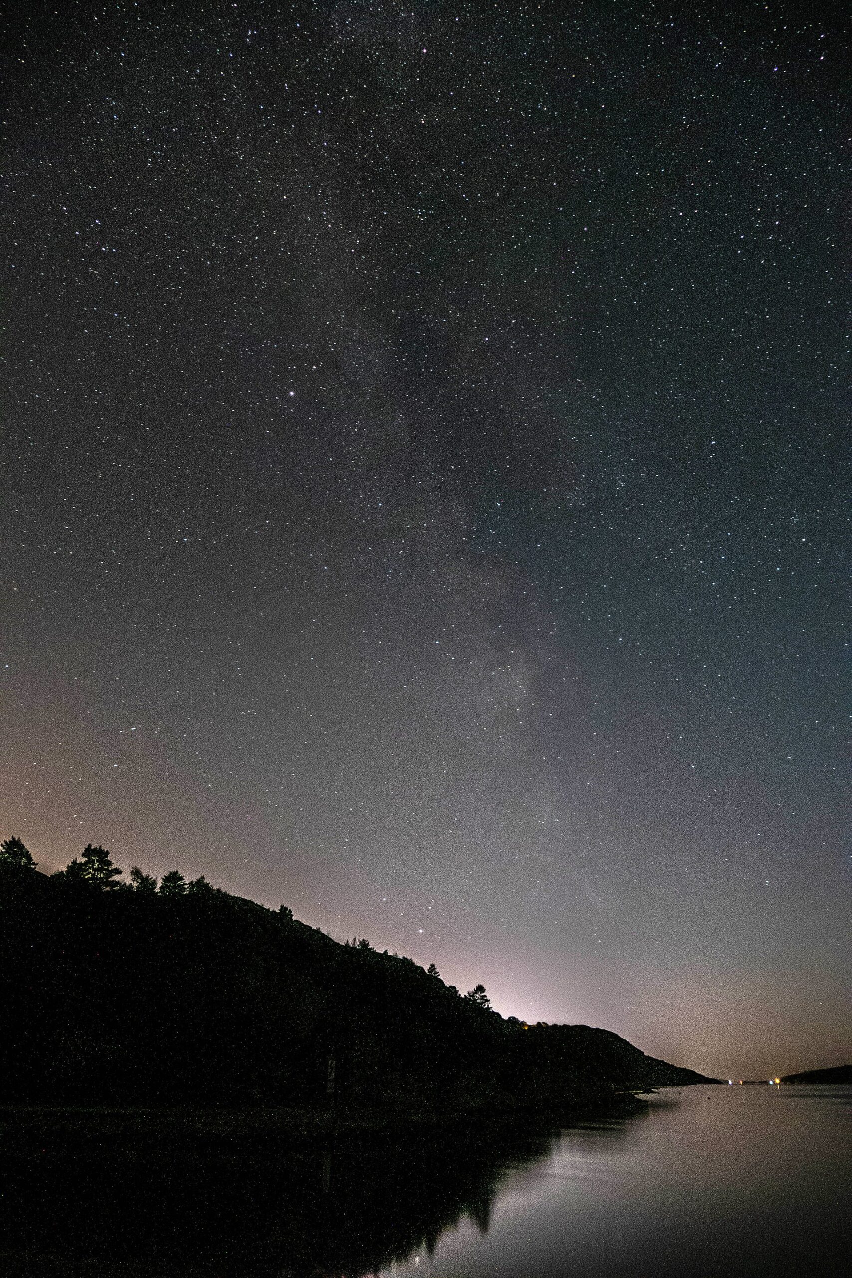 Milky Way over Brofjorden in a 20-second long exposure