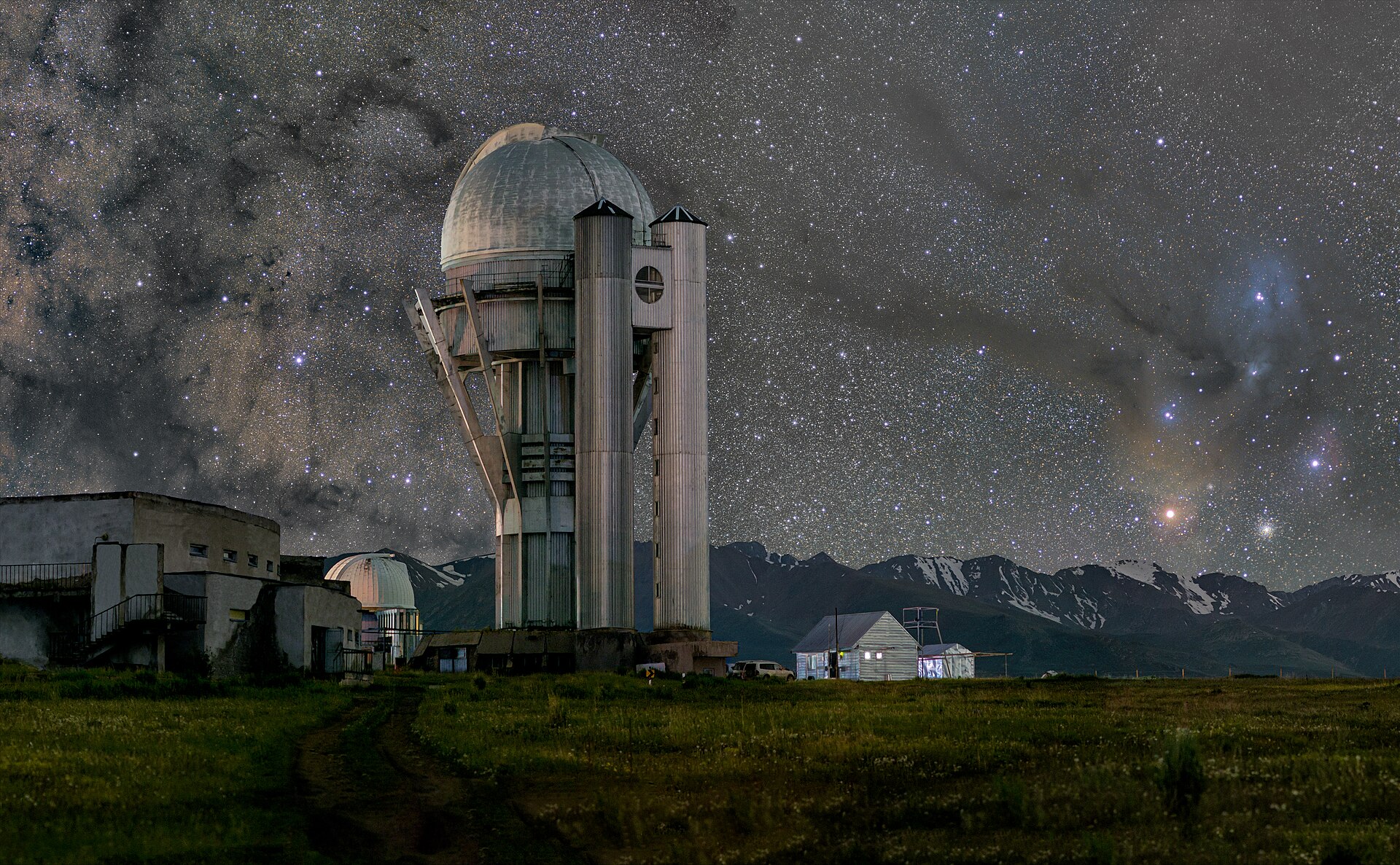 Milky Way over Assy-Turgen Observatory, a classic high-ISO astrophotography scene