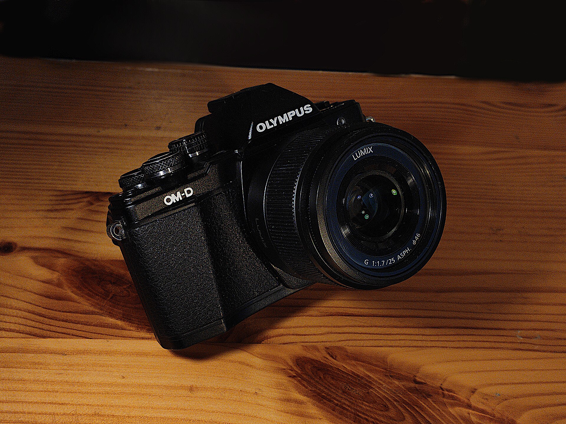 Olympus mirrorless camera