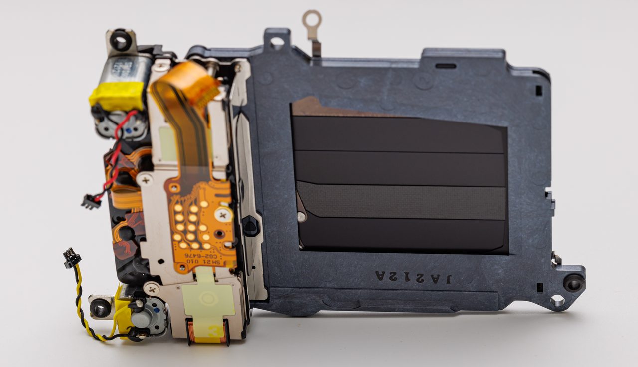 A modern mirrorless camera shutter module